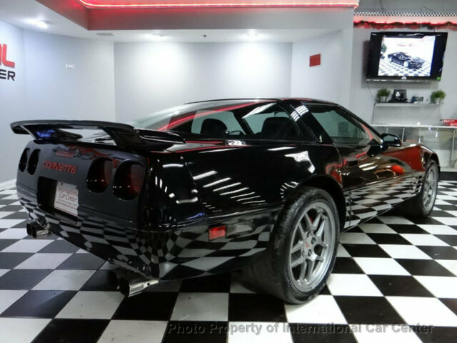 1994 Chevrolet Corvette 2dr Coupe Hatchback - photo 4