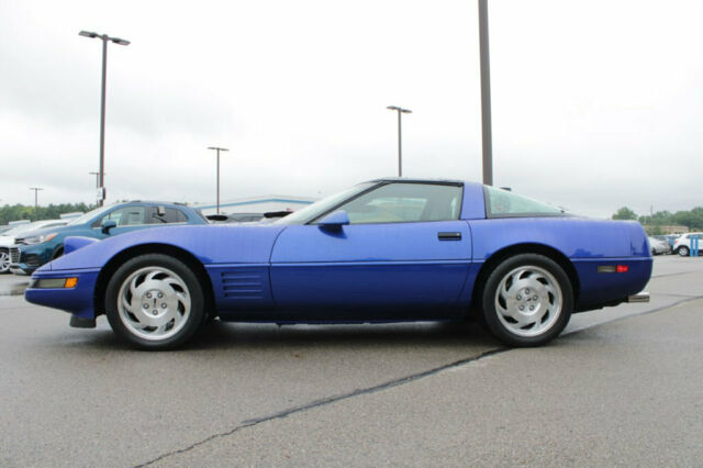 2dr Coupe Hatchback Low Miles Automatic Gasoline 5.7L 8 Cyl BLUE 1994 Chevrolet Corvette 2dr Coupe Hatchback