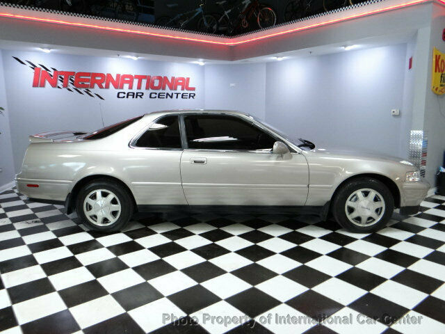 1992 Acura Legend 2dr Coupe LS Automatic - photo 2