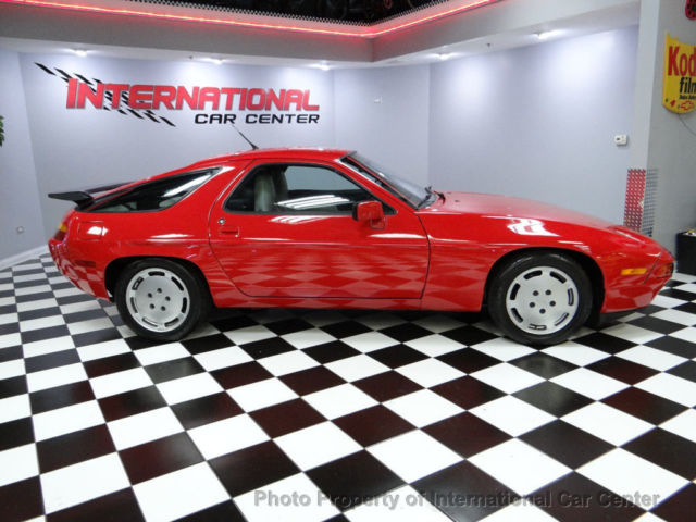 1989 Porsche 928 2dr Coupe - photo 2