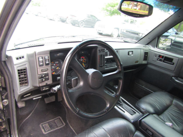 1993 GMC Jimmy 2dr Typhoon AWD - photo 9