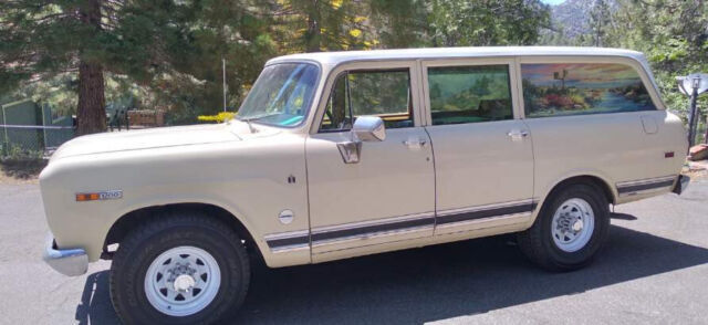 2nd California owner, all records, no city use, rural California, tow package 1970 International Harvester Travelall