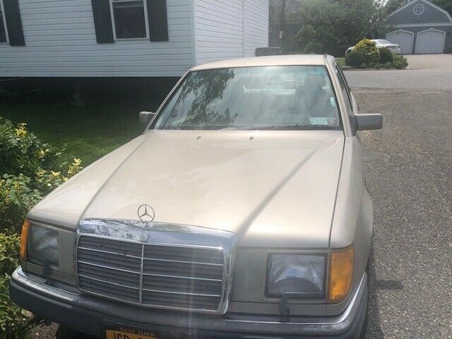 1990 Mercedes-Benz 300-Series - photo 3
