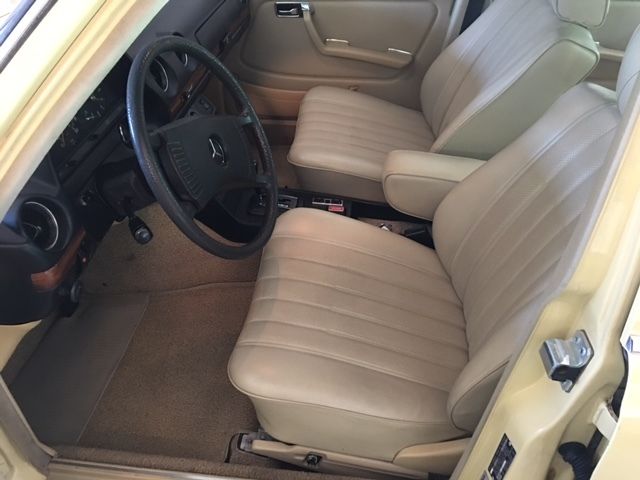 1977 Mercedes-Benz 200-Series 240D - photo 12