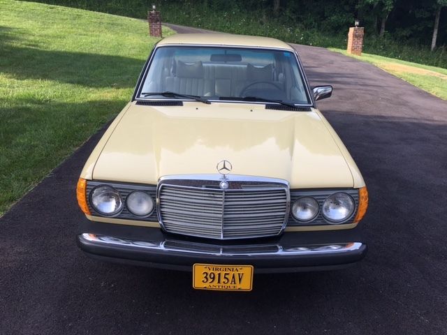 1977 Mercedes-Benz 200-Series 240D - photo 8