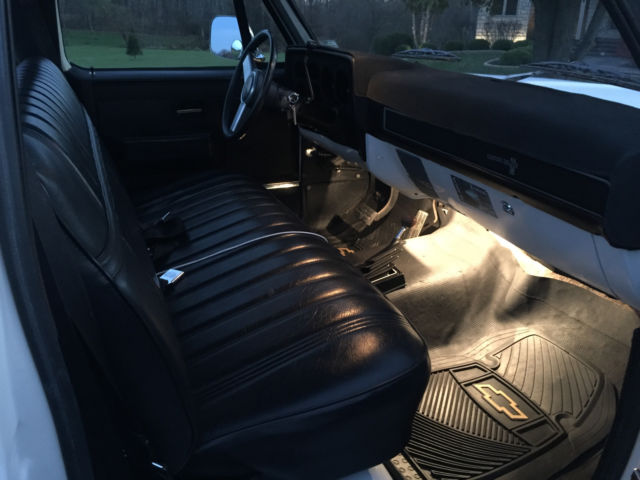1983 Chevrolet C/K Pickup 1500 Custom Deluxe - photo 12