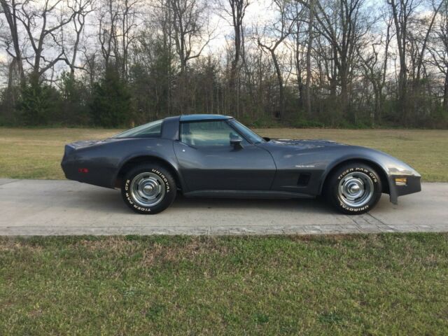 2nd Owner - No Wrecks - Original Engine - 119,000 True miles. 1982 Chevrolet Corvette 2d mirror ttops