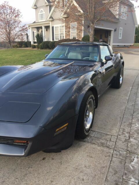 1982 Chevrolet Corvette 2d mirror ttops - photo 3