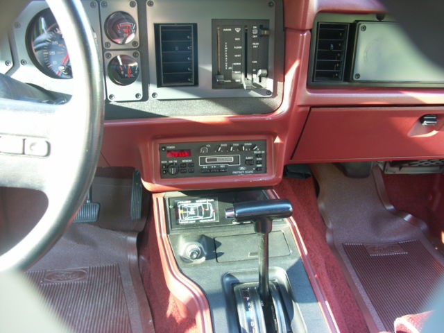 1985 Ford Mustang Hatchback - photo 13