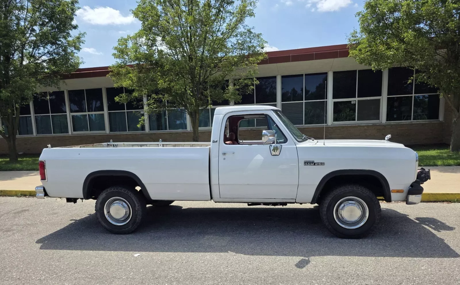 1991 Dodge Power Wagon W250 LE 4x4 - photo 3