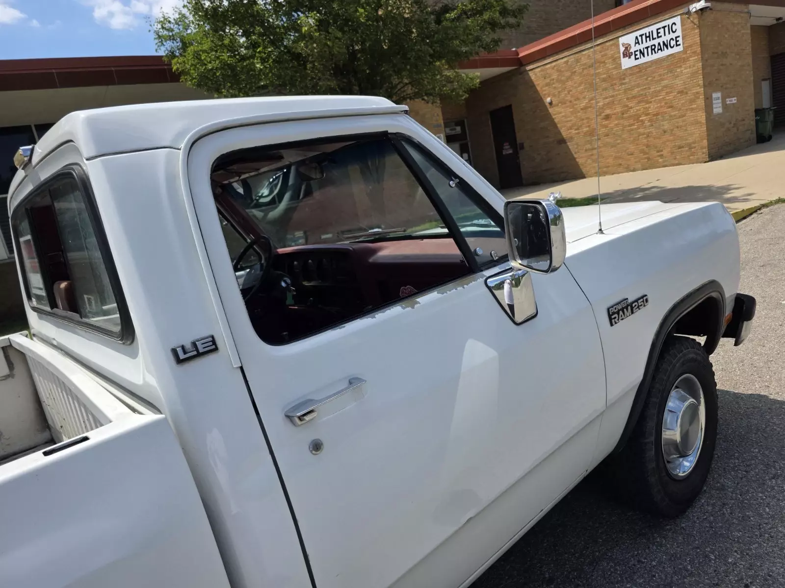 1991 Dodge Power Wagon W250 LE 4x4 - photo 4
