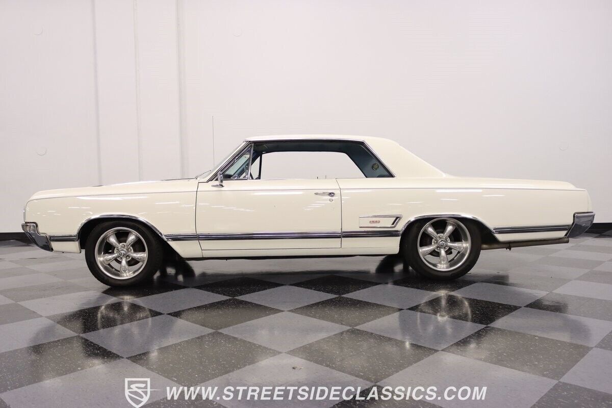 1965 Oldsmobile Cutlass 442 - photo 3