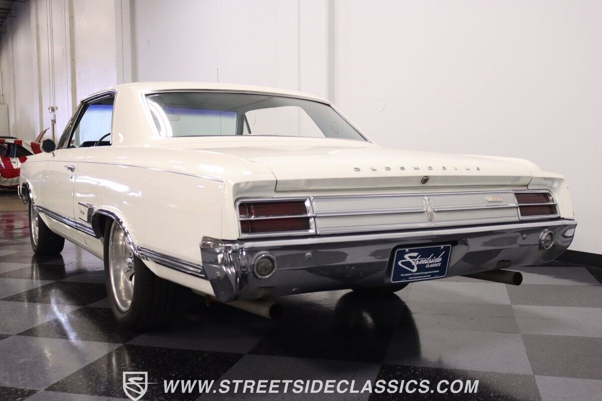1965 Oldsmobile Cutlass 442 - photo 8