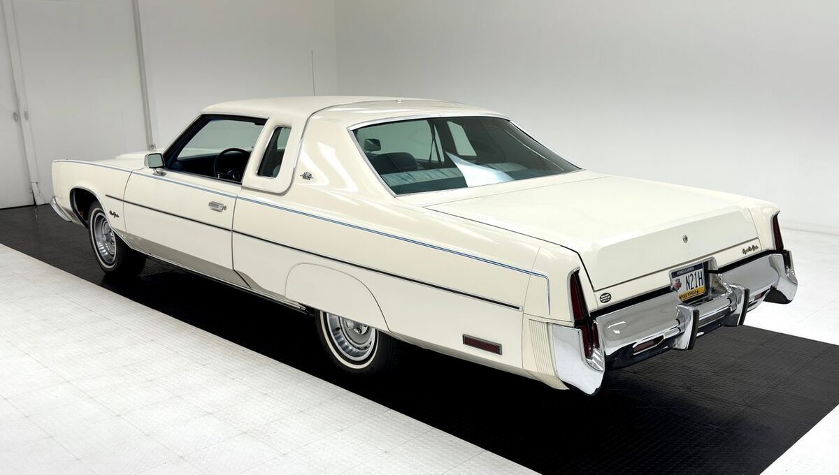 1976 Chrysler New Yorker Brougham Hardtop - photo 3
