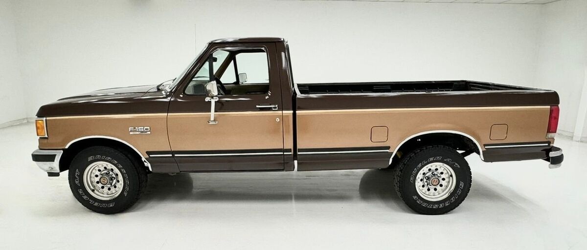 1990 Ford F-150 XLT Lariat Pickup - photo 2