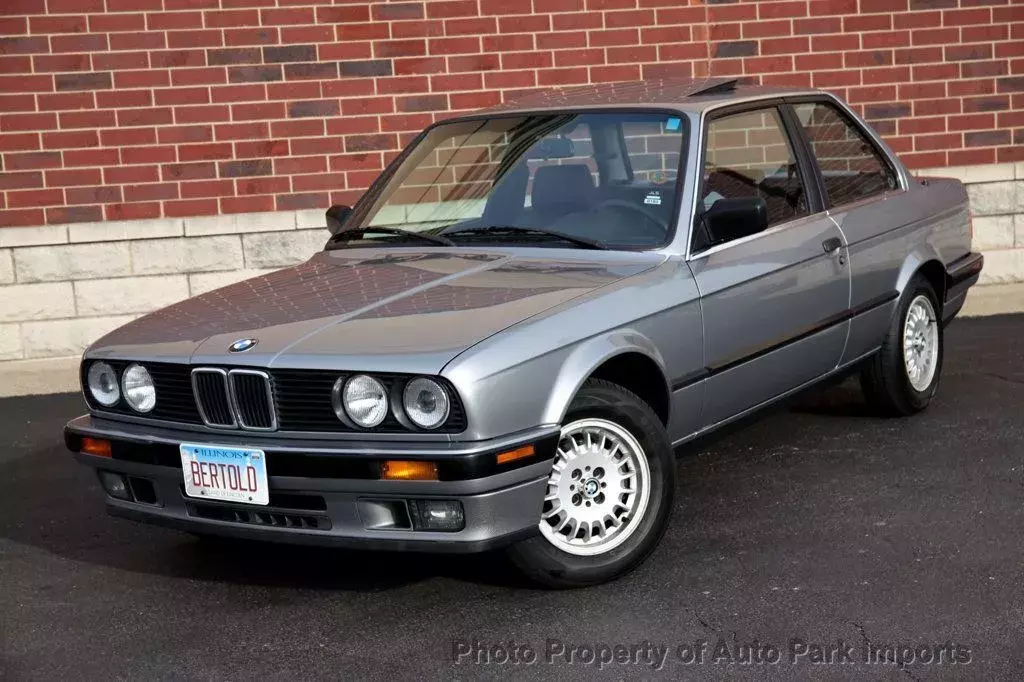3 Series Coupe 2 dr Coupe Gasoline 2.5L STRAIGHT 6 Cyl Salmon Silver Meta 1989 BMW 3 Series Coupe
