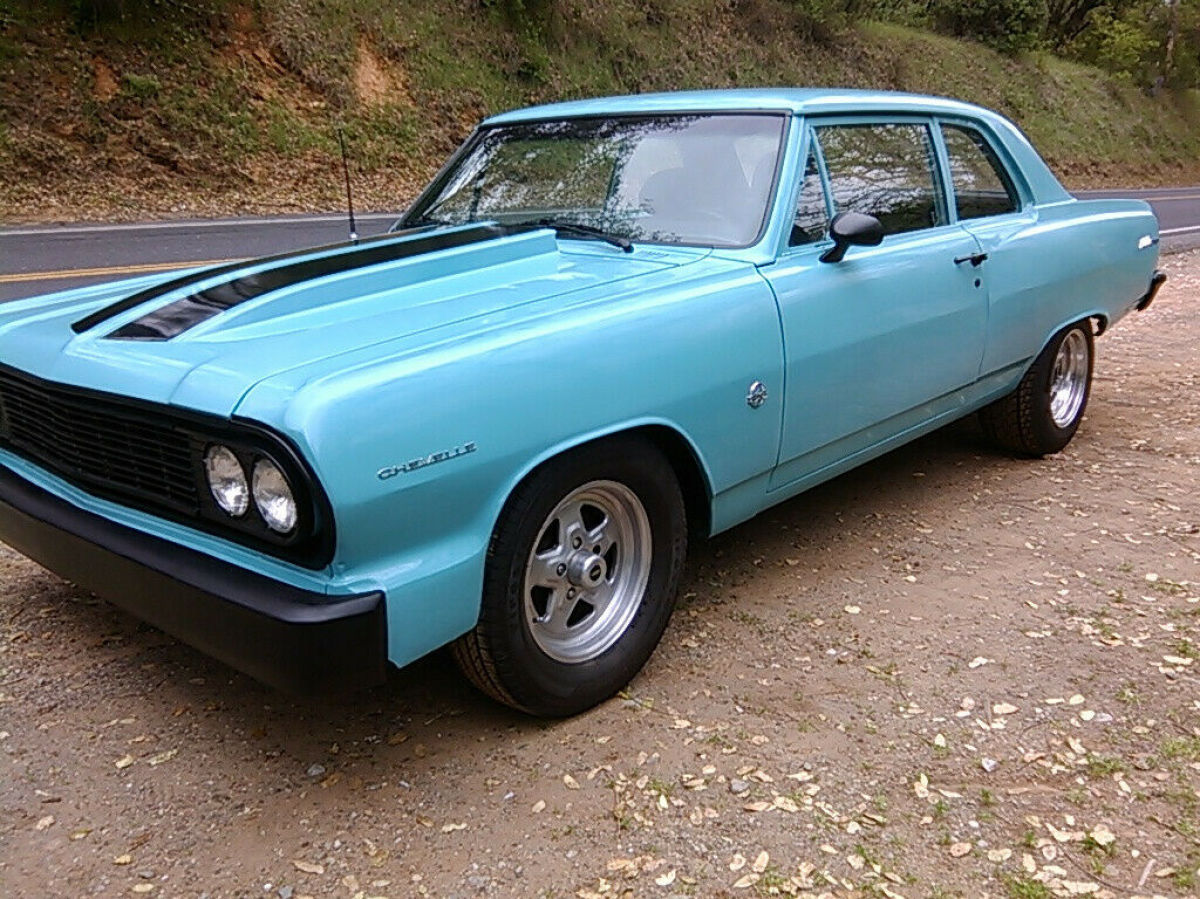 300 Custom, 383 c.i. Stroker, Turbo 400, CA Car, No Rust, No Reserve 1965 Chevrolet Chevelle