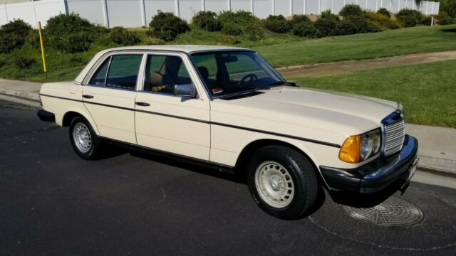 1981 Mercedes-Benz 300-Series 300D, DIESEL - photo 6