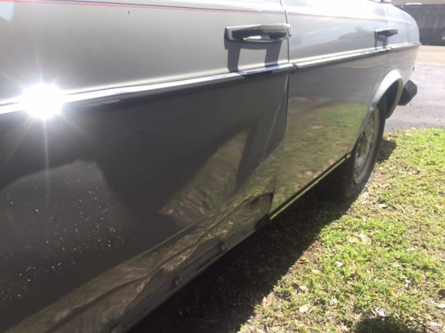 1985 Mercedes-Benz 300-Series Sedan - photo 5