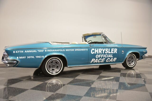 1963 Chrysler 300 Series Convertible Pace Setter - photo 12