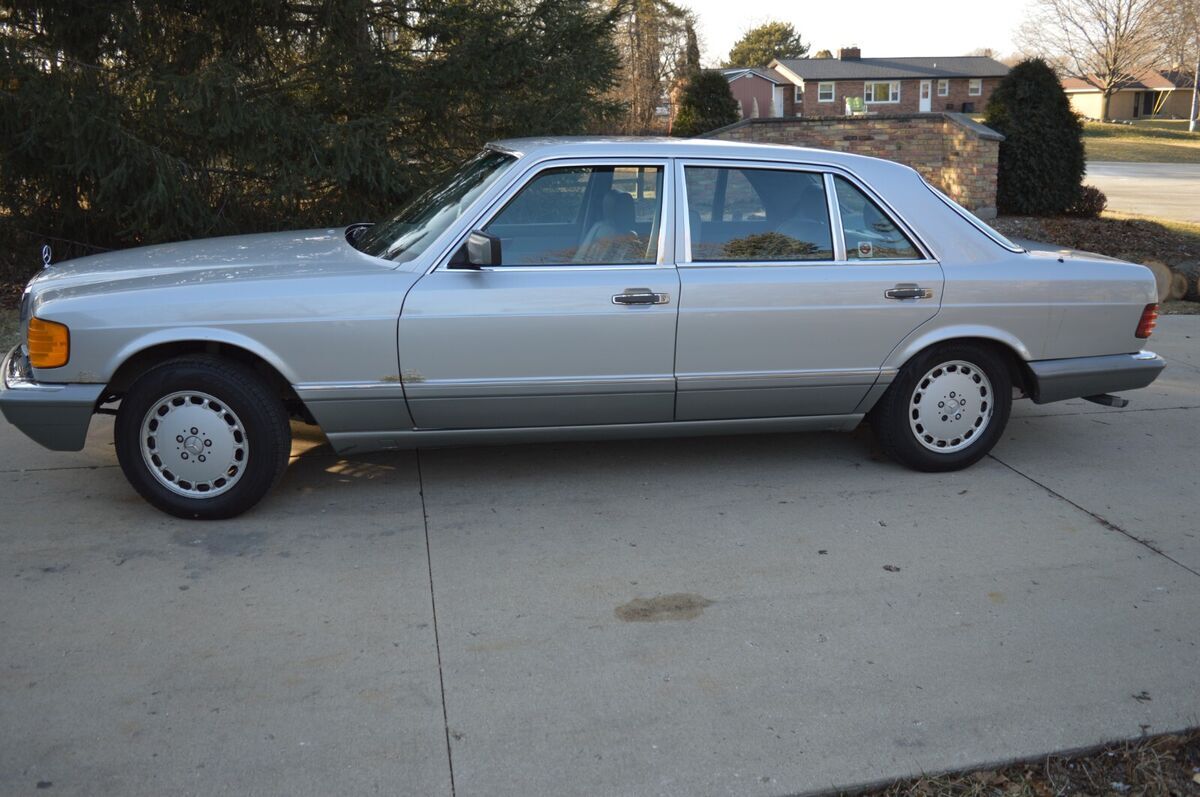 300 SEL 1988 Mercedes-Benz 300-Series