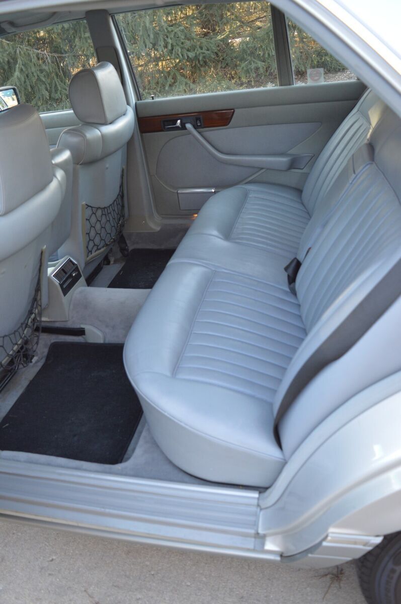 1988 Mercedes-Benz 300-Series - photo 13