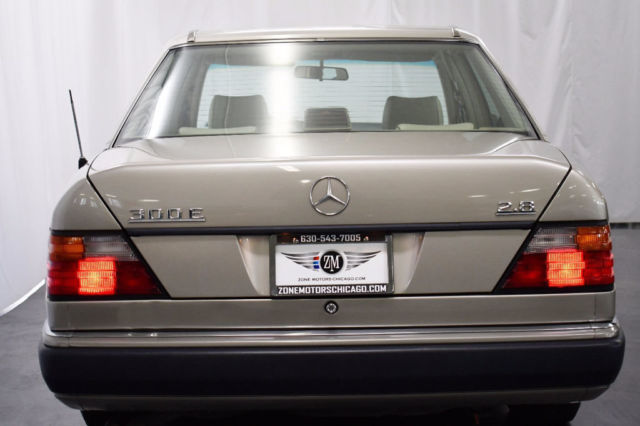 1993 Mercedes-Benz 300-Series 300 Series 4dr Sedan 300E Automatic - photo 7
