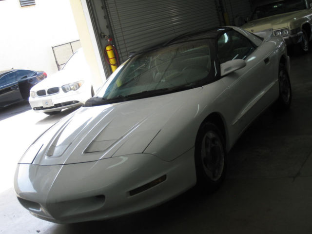1994 Pontiac Firebird 2dr Firebird Coupe - photo 6