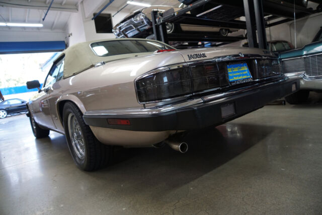 1992 Jaguar XJS 5.3L V12 Convertible with 30K original miles XJS - photo 12