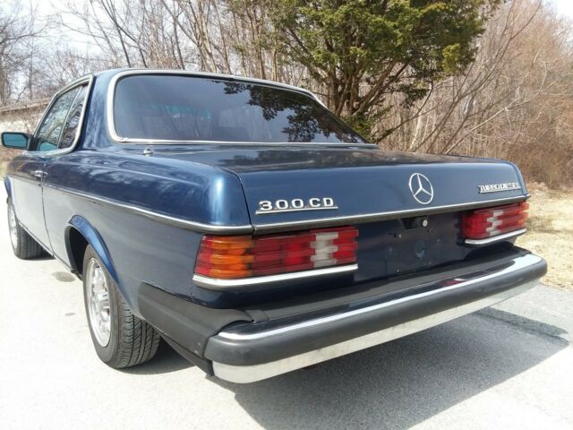 1983 Mercedes-Benz 300-Series 300CD 300TD - photo 7