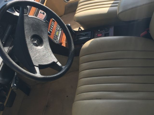 1984 Mercedes-Benz 300-Series - photo 10