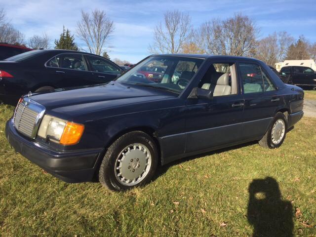 300E WITH RARE 3.2 LITER, GREAT SHAPE, 2 OWNER SINCE NEW, ONLY $1495 NO RESERVE! 1993 Mercedes-Benz E-Class