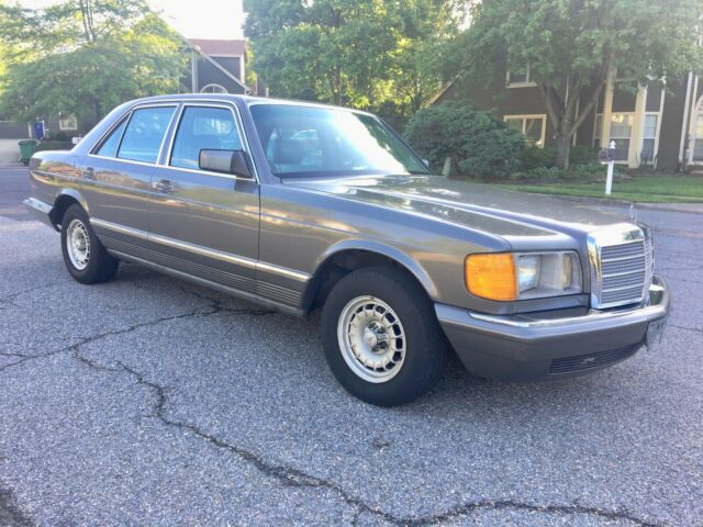 1985 Mercedes-Benz 300-Series 300SD LOW ORIGINAL MILES CLEAN GARAGED - photo 4