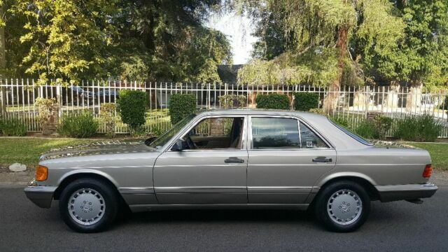 1990 Mercedes-Benz 300-Series SE W126 - photo 2