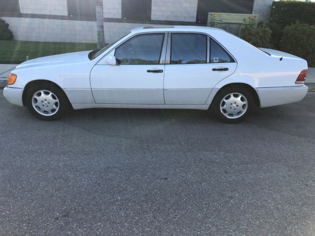 300SE SOUTHERN CALIFORNIA GARAGE KEPT CORROSION FREE PRINCESS! GORGEOUS IN & OUT 1993 Mercedes-Benz S-Class