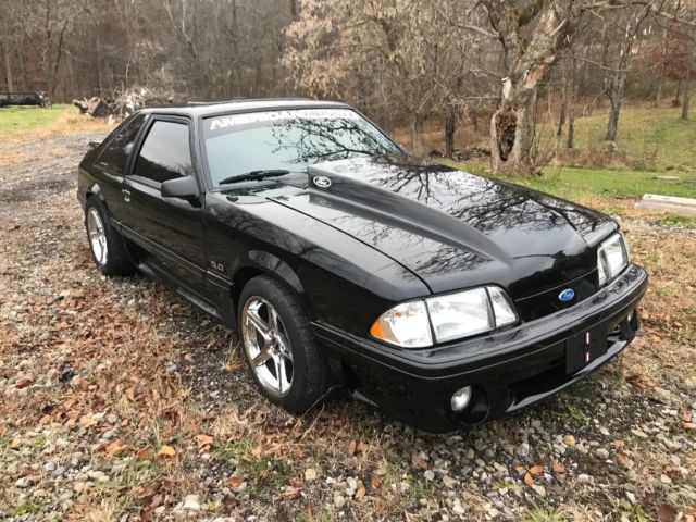 1991 Ford Mustang - photo 2