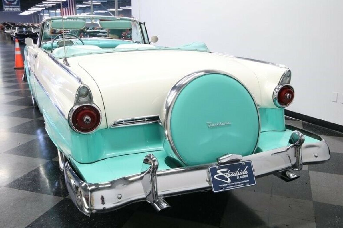 1955 Ford Fairlane Sunliner - photo 11