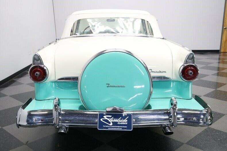 1955 Ford Fairlane Sunliner - photo 12