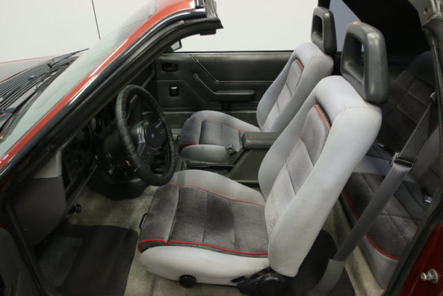 1985 Ford Mustang GT - photo 4