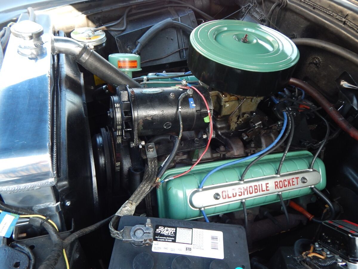 1950 Oldsmobile Eighty-Eight Club Coupe Sedan - photo 3