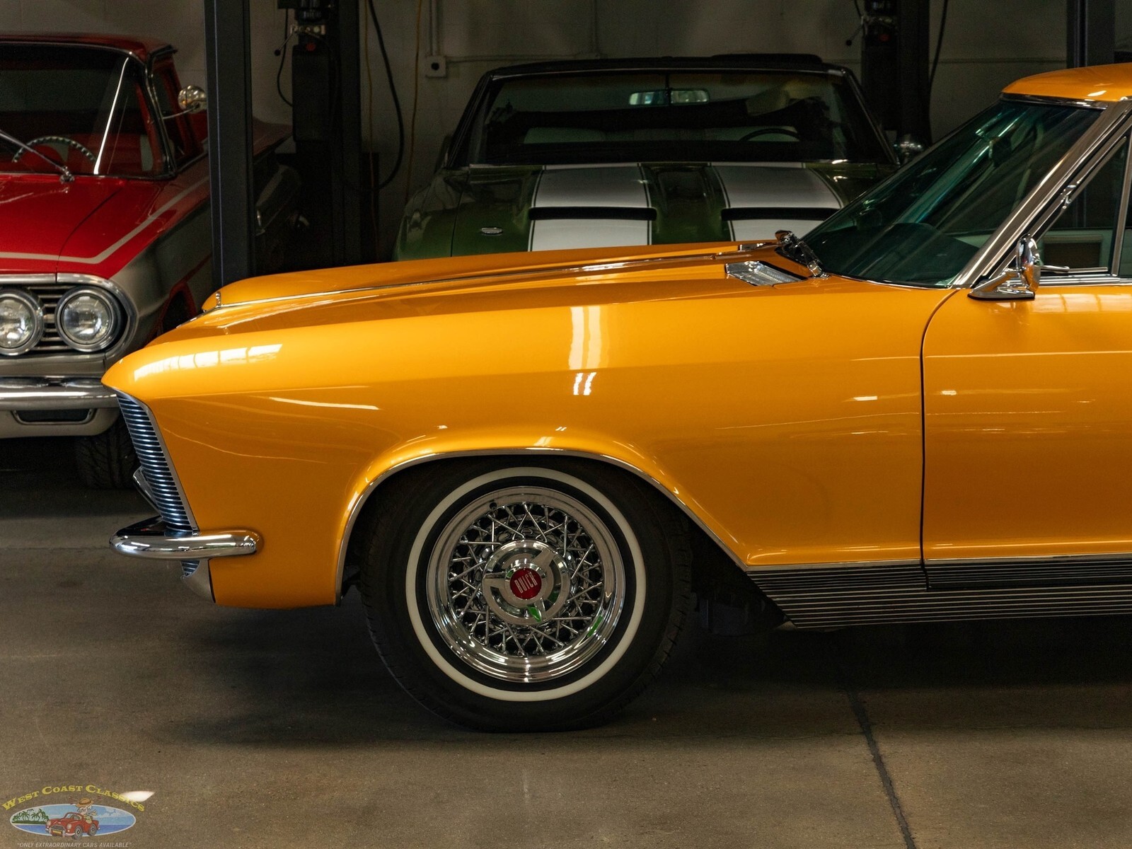 1965 Buick Riviera Custom 2 Door Hardtop - photo 5