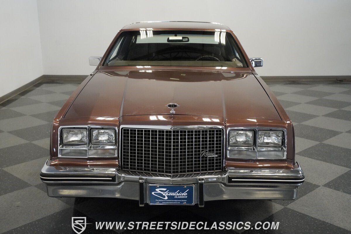 1983 Buick Riviera - photo 7
