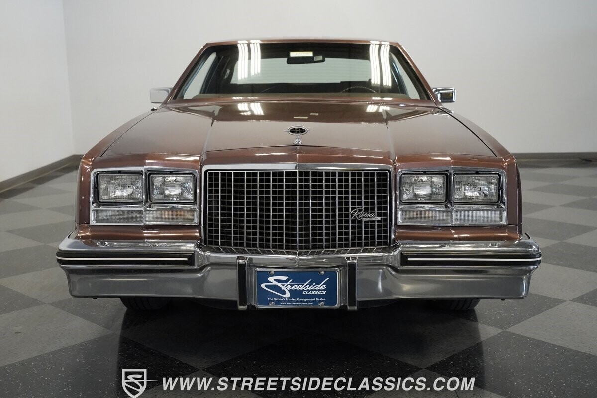 1983 Buick Riviera - photo 8