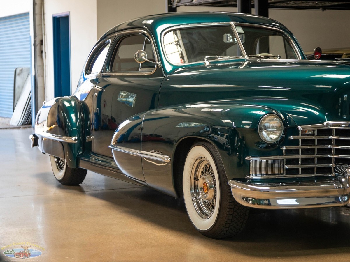 1946 Cadillac Series 61 Custom LS V8 2 Door Club Coupe - photo 11