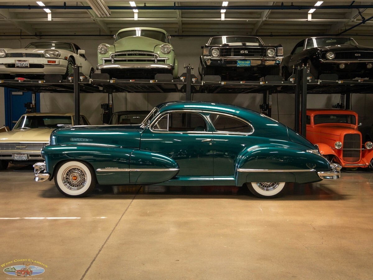 1946 Cadillac Series 61 Custom LS V8 2 Door Club Coupe - photo 6