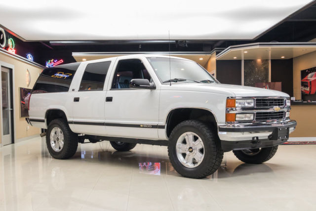 1994 Chevrolet Suburban 4X4 - photo 8