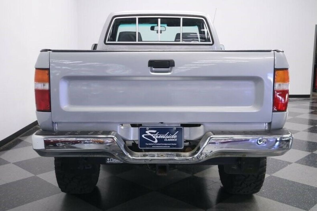 1991 Toyota Pickup Truck 4X4 - photo 12