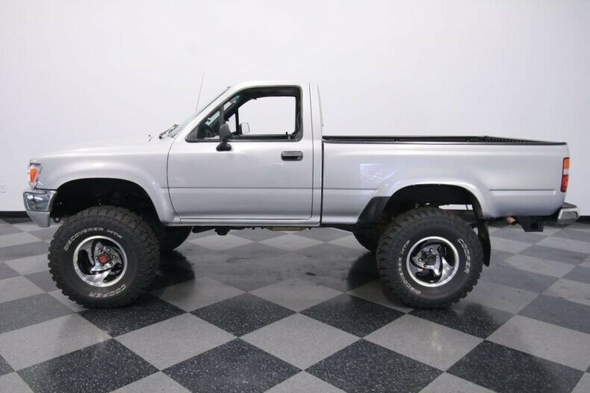 1991 Toyota Pickup Truck 4X4 - photo 3