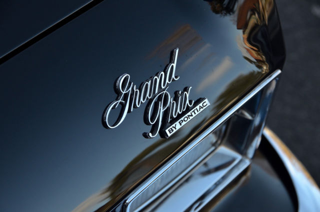 1977 Pontiac Grand Prix Base model - photo 11