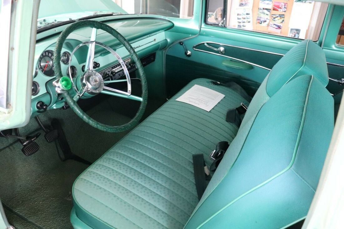 1956 Ford Fairlane - photo 3